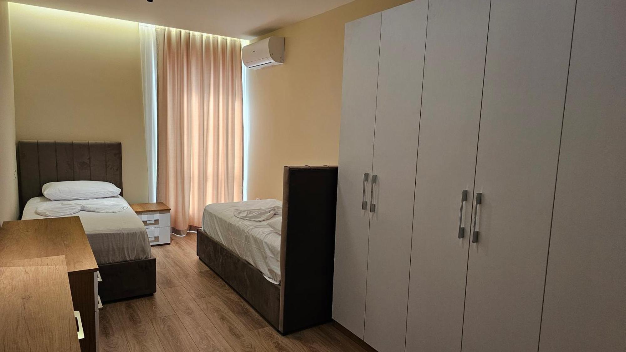 Tirana Airport Apartment Exteriör bild